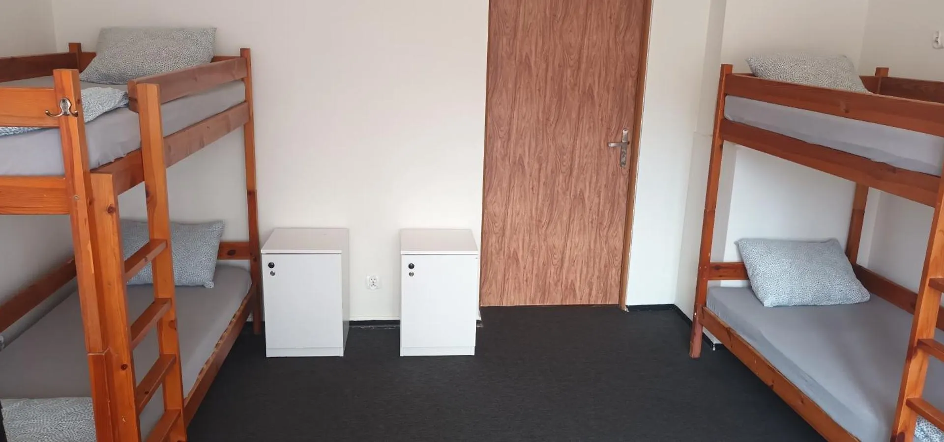 Hostel Wila Airport Varšava